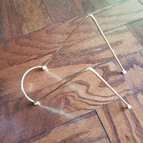 6 Plate holders (Brass Plated Stands) - Picture 5 of 5